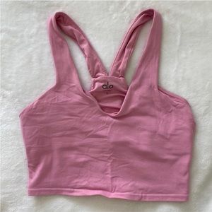 ALO yoga racer back bra. Matching bottoms available.